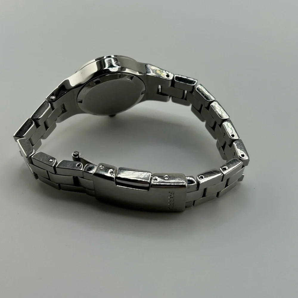 Fossil Silver Tone Encrusted Women’s Watch AM4192 Date 10 ATM Works #201